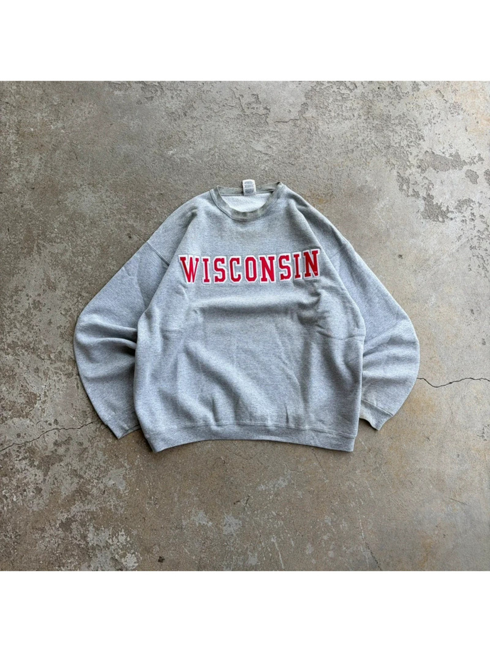Vintage Wisconsin Embroidered Spellout Crewneck - Men’s XL